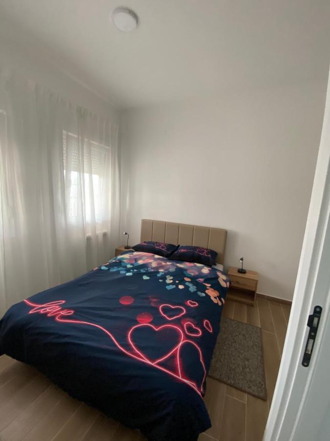 Dunja 1 Appartement Filmski Grad Buitenkant foto
