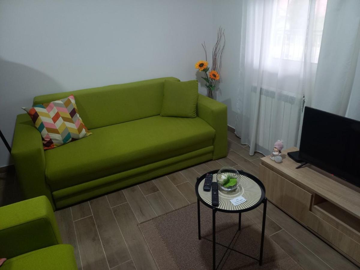 Dunja 1 Appartement Filmski Grad Buitenkant foto